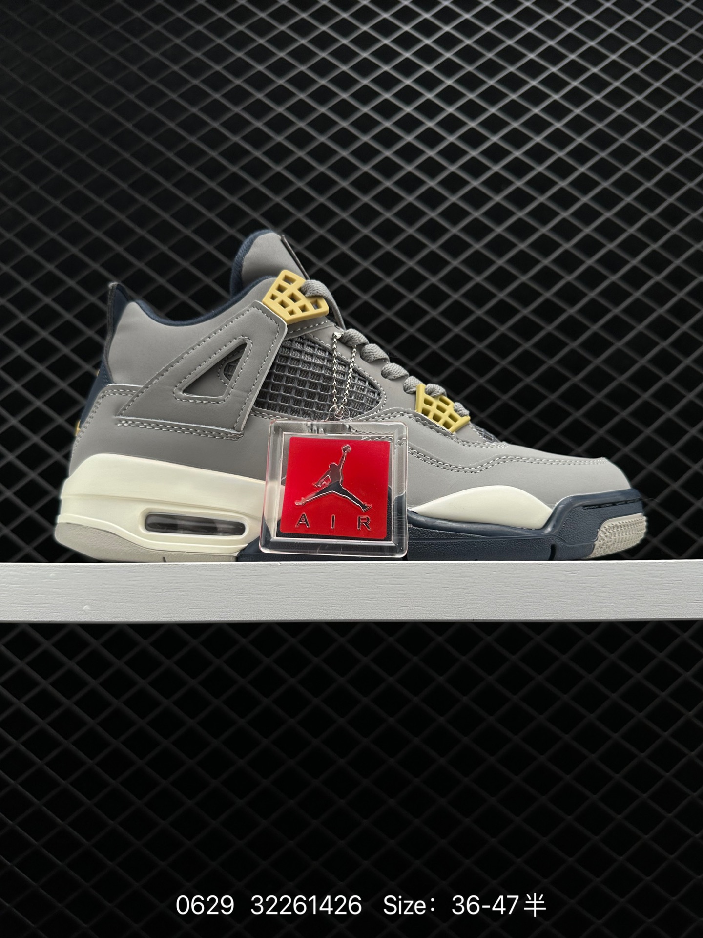 Air Jordan 4 Retro WMNS
